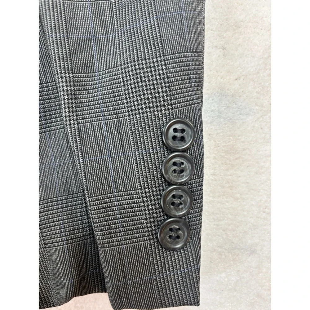 Jos A Bank Mens 42R Sport Coat Gray Wool Glen Plaid Two Button Jacket‎ Classic
